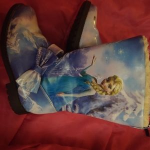 Girls frozen boots